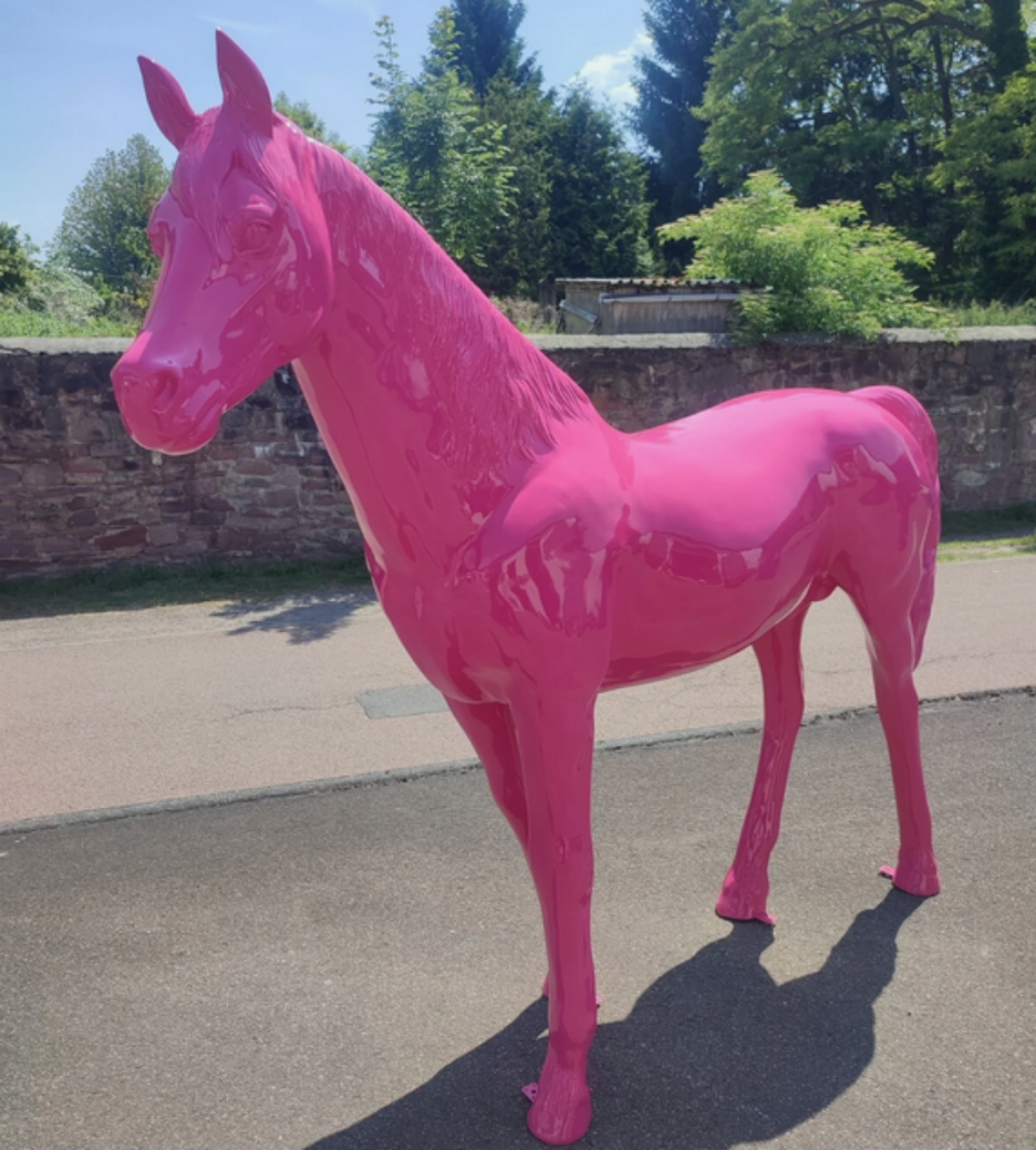 XXL Premium Pferd lebensgross Gartendeko ca. 220 cm Garten Deko Figur Farbe: Pink