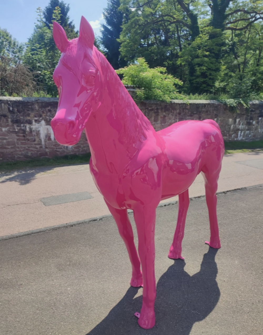 XXL Premium Pferd lebensgross Gartendeko ca. 220 cm Garten Deko Figur Farbe: Pink