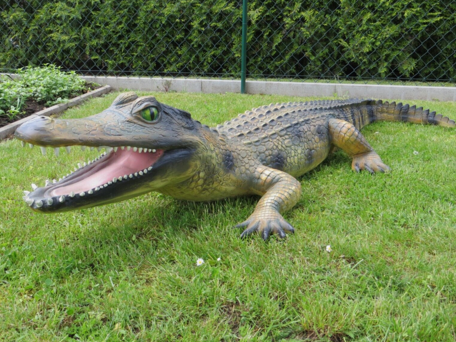XXL Krokodil Alligator lebensgross Garten Deko Figur Gartenfigur 200x70x25 cm