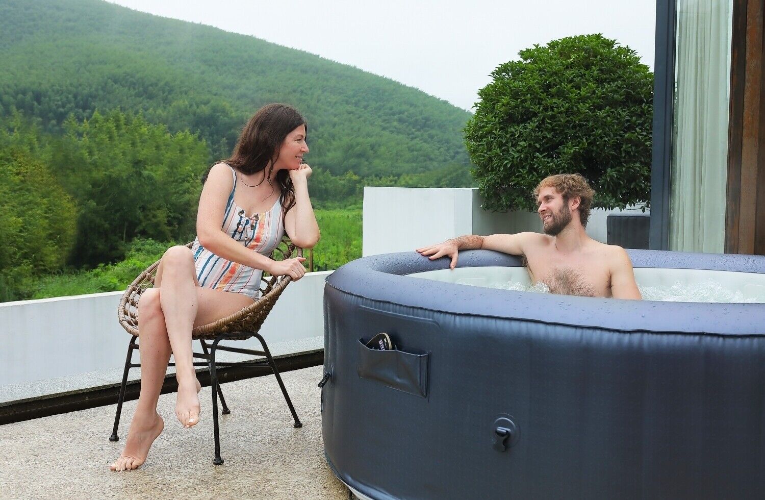 XXL Luxus Whirlpool 204cm aufblasbar MSPA 2024 Outdoor  +Indoor Pool 6 Personen